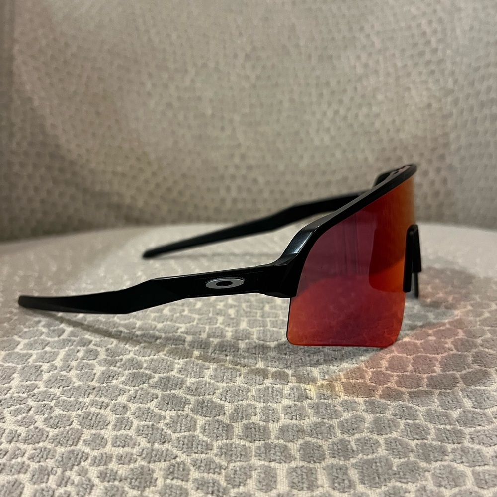 *Brand New* Oakley Sutro lite Sweep Sunglasses - Picture 3 of 4